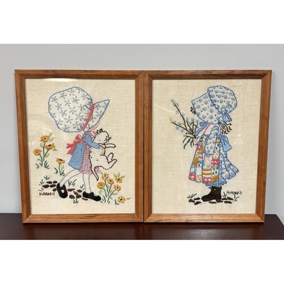 Pair of Vintage Framed Holly Hobbie Needlepoint Handmade Wall Decor Hugging Cat - Picture 2 of 13